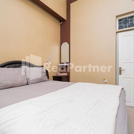 Hotel Omah Kalimosodo Mitra Reddoorz Near Stasiun Malang Kota Baru Esterno foto