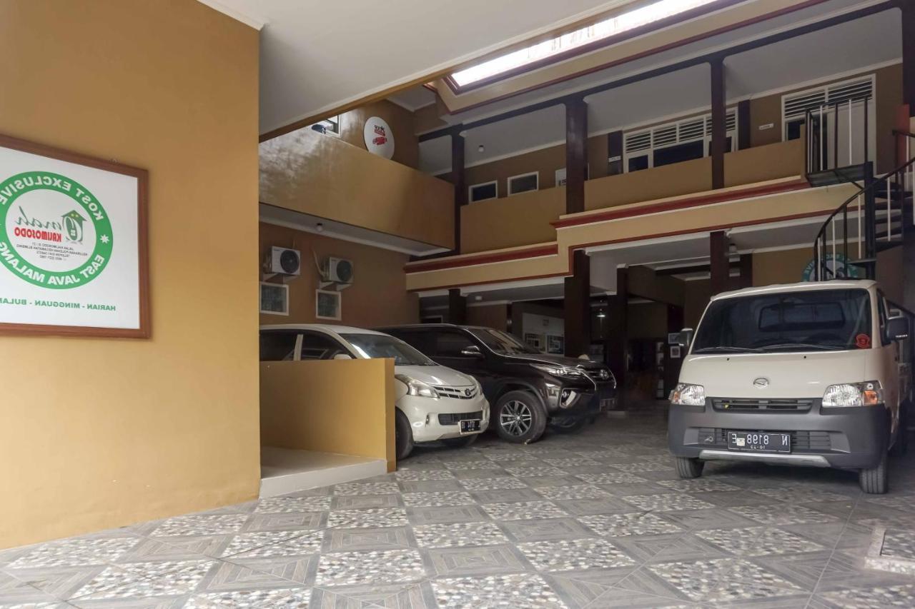 Hotel Omah Kalimosodo Mitra Reddoorz Near Stasiun Malang Kota Baru Esterno foto