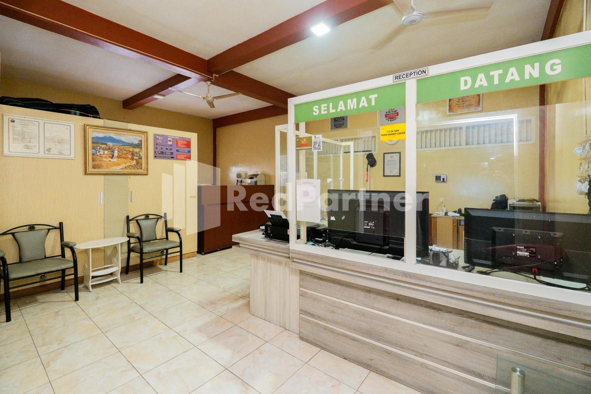 Hotel Omah Kalimosodo Mitra Reddoorz Near Stasiun Malang Kota Baru Esterno foto